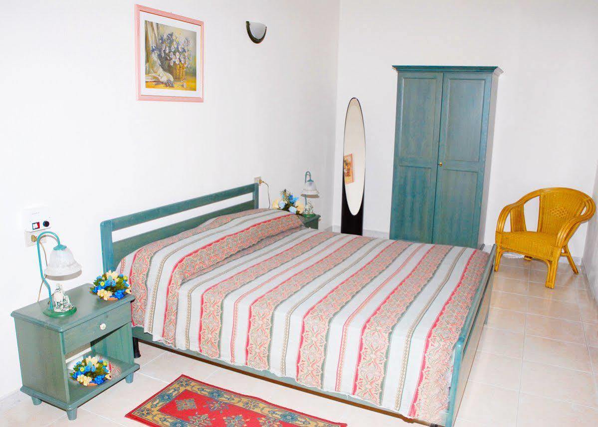 Aparthotel Residenza Le Due Palme Villasimius Exteriér fotografie