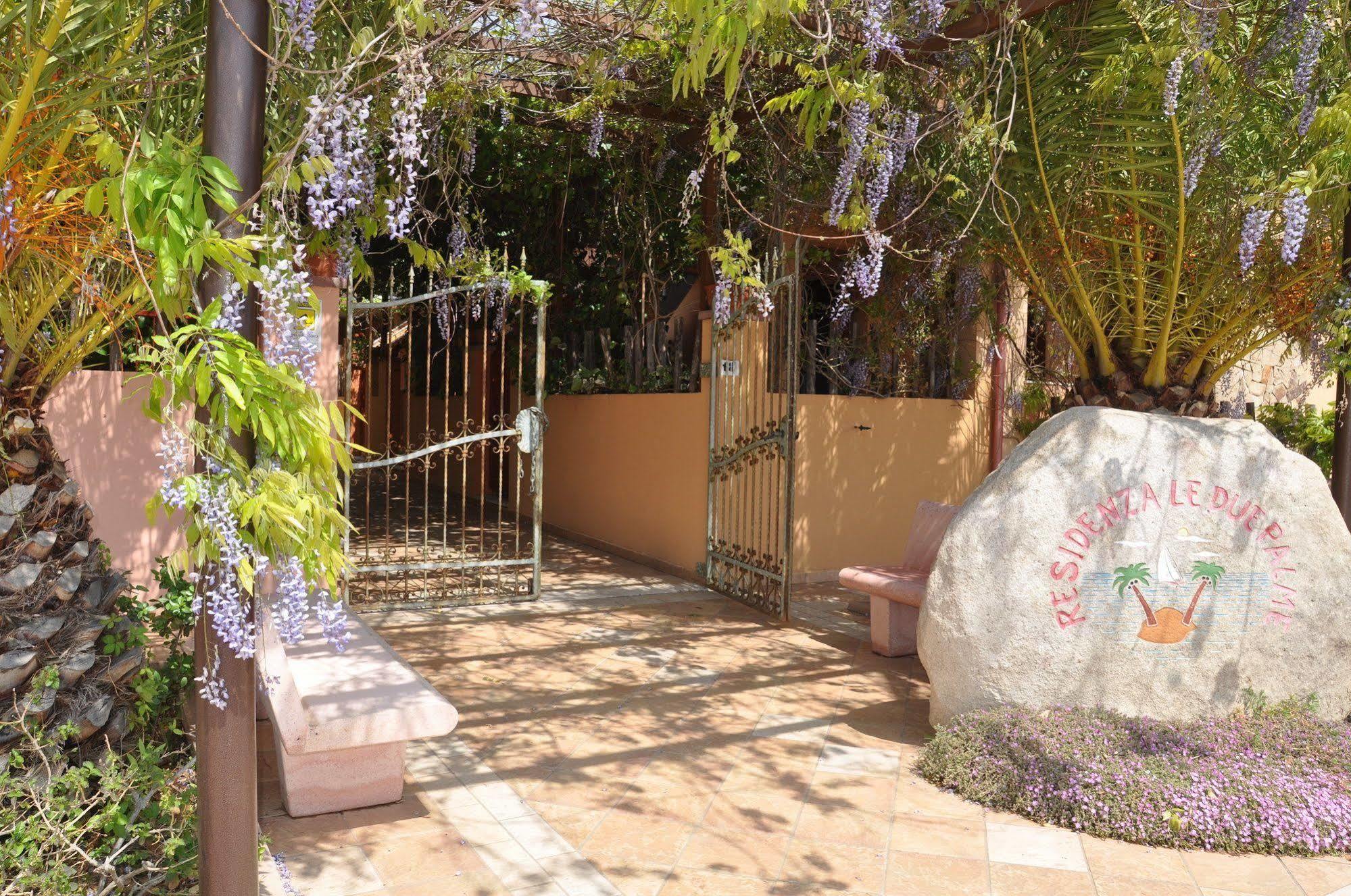 Aparthotel Residenza Le Due Palme Villasimius Exteriér fotografie