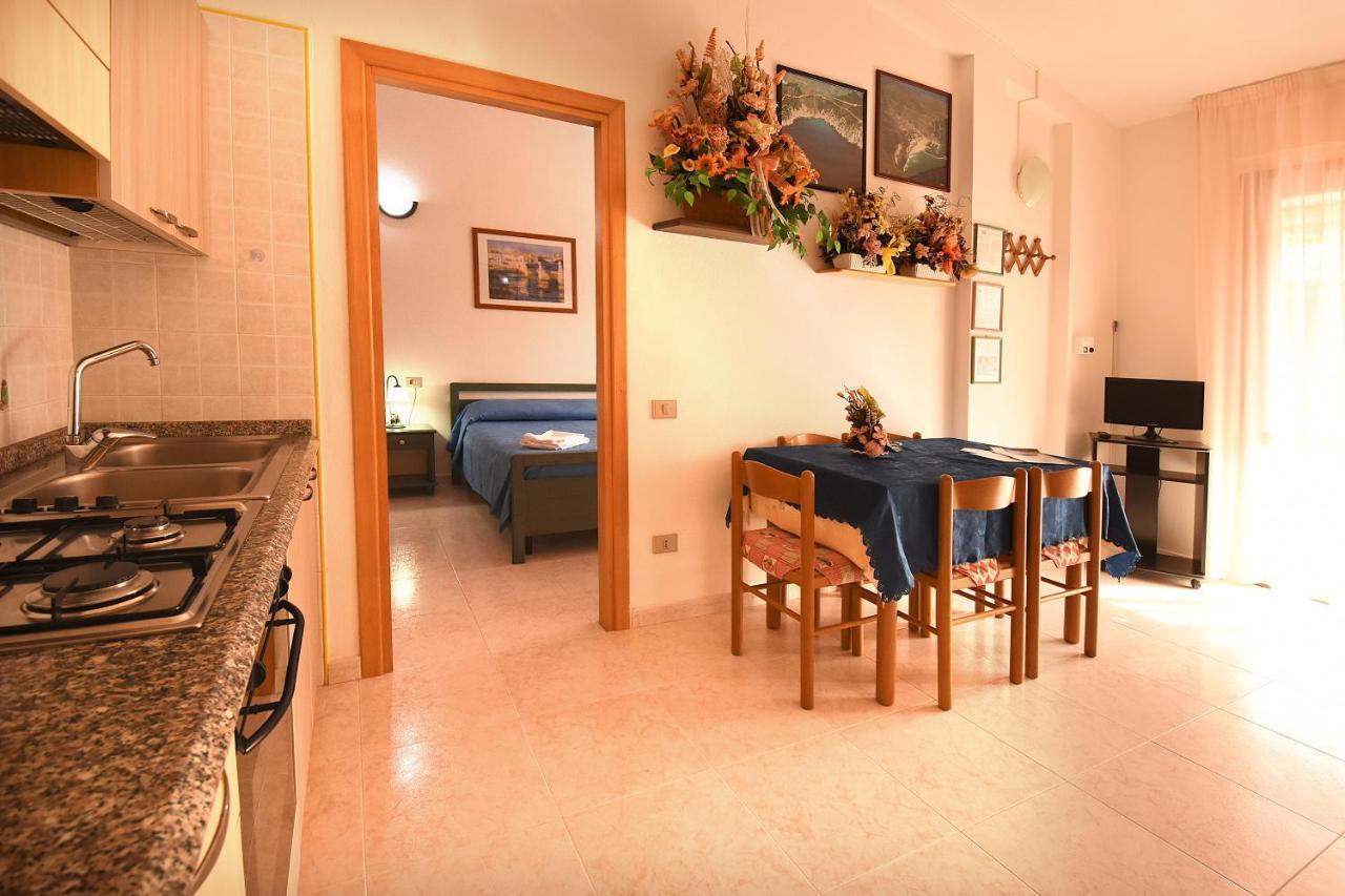Aparthotel Residenza Le Due Palme Villasimius Exteriér fotografie
